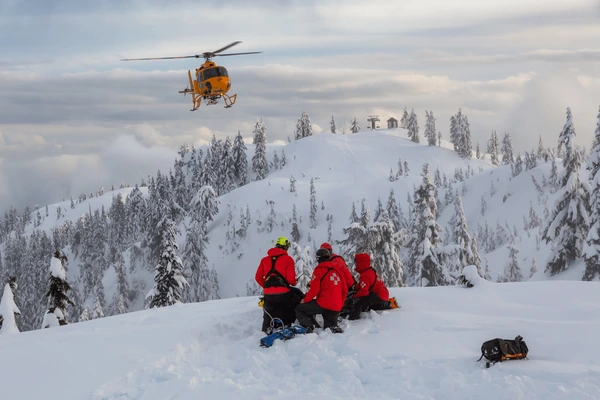 Everest rescue helicopter