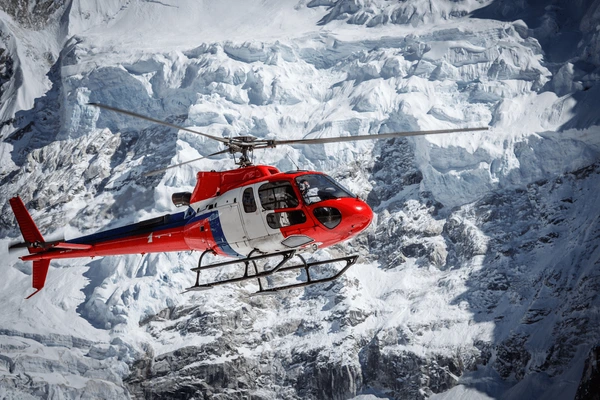 Red helicopter in everest region
